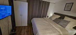 Whole Apartment free Parking 3Bedrooms& 2Bathrooms - Image 4