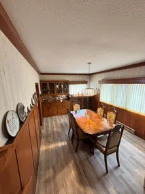Charming Riverfront Cottage - Image 4