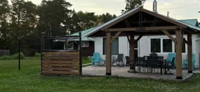 Charming Riverfront Cottage - Image 5