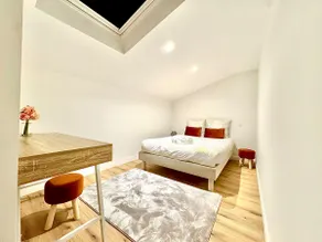 Air-Conditioned Designer Apt. Free Parking/Wifi - Image 2