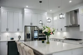 Luxurious 5BR| Family Retreat| King Beds - Image 4