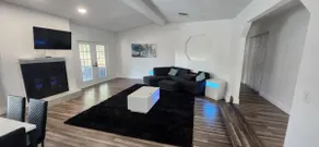 Cozy 3br home with private pool & indoor fireplace - Image 4