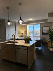 Chic 2BR/2BA with Stunning Views & Laundry - Image 5