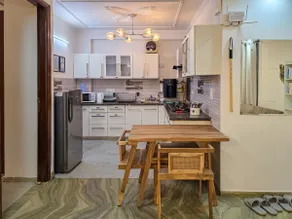 ④🄌② Homely 2 bedroom & bath + full kitchen - Image 2