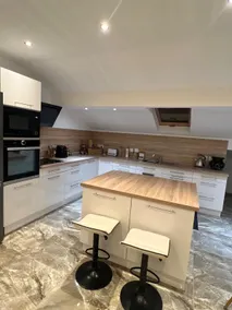 Luxury apartment - Image 5