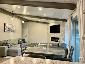 The Grey Stone Loft - Image 3