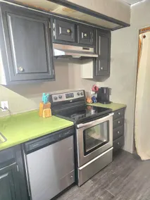 worker stay - Image 4