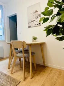 An apartment in the city center - Image 2
