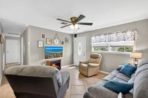 Quiet Getaway Near Ft. Myers • Relax & Unwind - Image 2