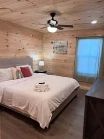Cabin-Style|Sevierville| near Pigeon Forge Parkwy - Image 5