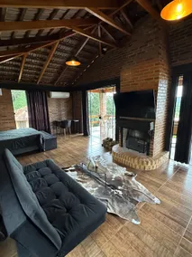 House 525 | Border House - Image 3