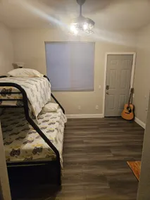 Spacious entertainment home - Image 4