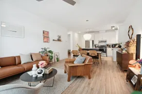 The Simcoe Stay | Luxury Home in Barrie - Image 4