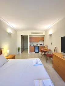 Apartments on the Beach - Image 5