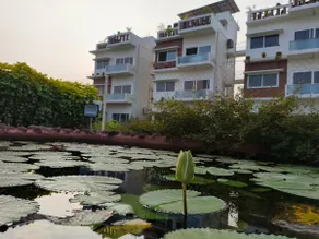 Gold Mountain Wellness Resort - Suite with Balcony - Image 4