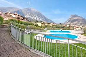 John's House-Lakeview & shared pool - Happy Rentals - Image 3