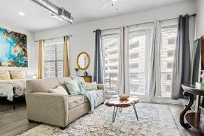 The Victorian Rose | 2 Bed Studio | Prime Location - Image 2