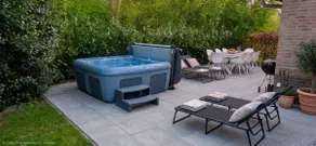 Luxury villa with Jacuzzi and home theater near Bosbad - Image 3