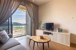 Luxe, 3BR APT with Balcony by Stellar ALV - Image 4