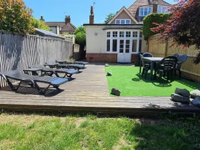 2 bedroom flat and garden, Seaford near Eastbourne - Image 5