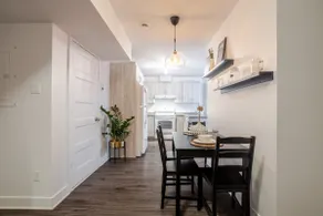 Cozy and Spacious Condo Downtown - Image 2