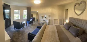 Deerpark Country House - Image 3