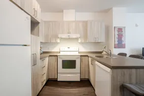 Wonderful 4 BR Home in the heart of Downtown - Image 2