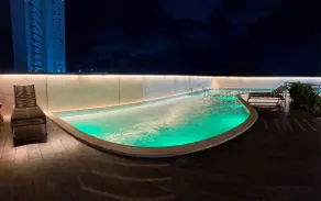 Dreamy retreat with sea view - Image 3