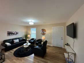 (88) Easy I-75 | Quiet Escape 3BR Retreat - Image 2