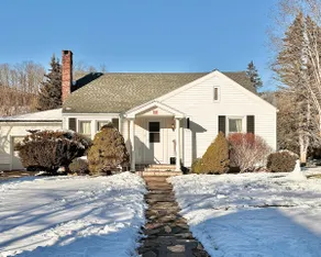 2 Min Walk to Windham | Hot Tub | Mtn Views - Image 2