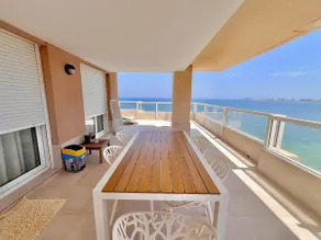 Amazing apartment with huge terrace on the first - Image 4