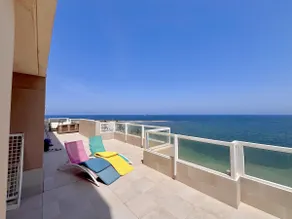 Amazing apartment with huge terrace on the first - Image 2
