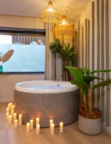 Bali Suite – Jacuzzi • Secret Room Air condition - Image 3