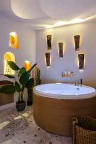 Ibiza Suite - Jacuzzi • Private Sauna • Secret Room - Image 4