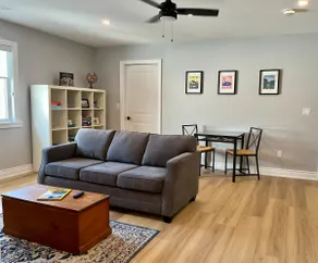 Lakeshore Loft-quiet and comfortable 1 bedroom apt - Image 2