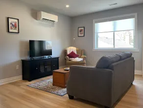 Lakeshore Loft-quiet and comfortable 1 bedroom apt - Image 2