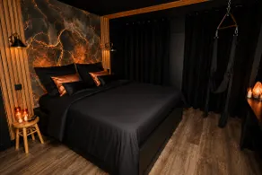 Sunset Getaway – Hot Tub + Sauna + Massage - Image 2