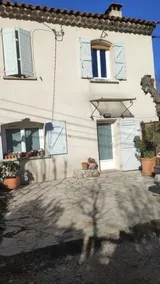 Typical Provençal house at the foot of Sainte-Baume - Image 4