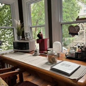 Steps to TD Coliseum, Cozy Apartment, Sleeps 3! - Image 2