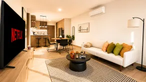 Aesthetic Home | Parque Fundidora | 7 guests - Image 2