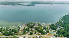 Lake Boujee: 4 Bed, 2 Bath on Wawasee - Image 3