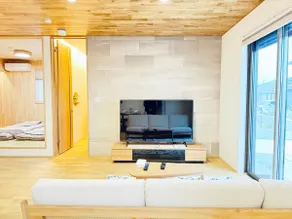 Private Wood Villa for 6｜Parking｜Akikawa Koshi 11 - Image 2
