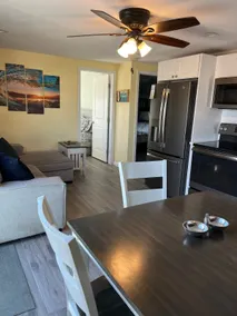 LBI getaway 2BR w/ balcony – Walk to the Beach! - Image 3