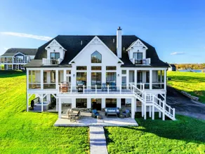 NEW 7BR Lakefront Lake Anna, Boat Dock, Deck Views - Image 2