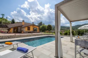 Villa Marinelli with private pool, hot tub and garden, Tuscany - Image 3