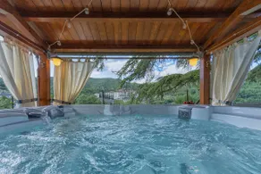 Villa Marinelli with private pool, hot tub and garden, Tuscany - Image 5