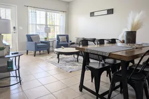 Peaceful 3 BR/2.5 bath*5 min to base*pool* - Image 3