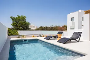 VotsaLo sea view house - Image 5