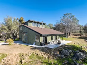 Yosemite retreat, bbq, deck, 7 acres, privacy! - Image 2