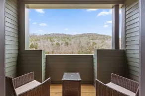 Cameron Outpost, A Modern townhouse - Image 3